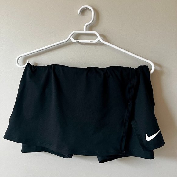 Nike Tennis Skirt Size Small - Picture 2 of 3